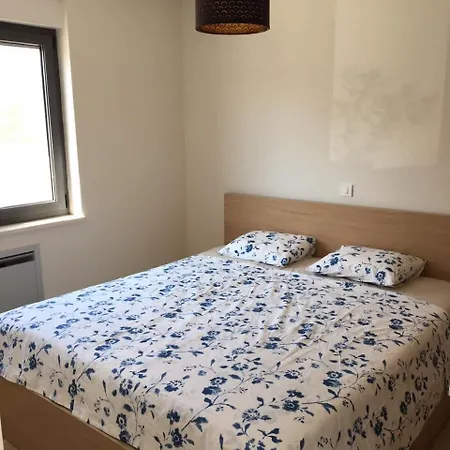 Lovely M&m In Apartment *
